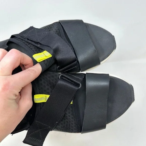 Sorel Kinetic Impact Sandals Black 8 - Picture 5 of 9